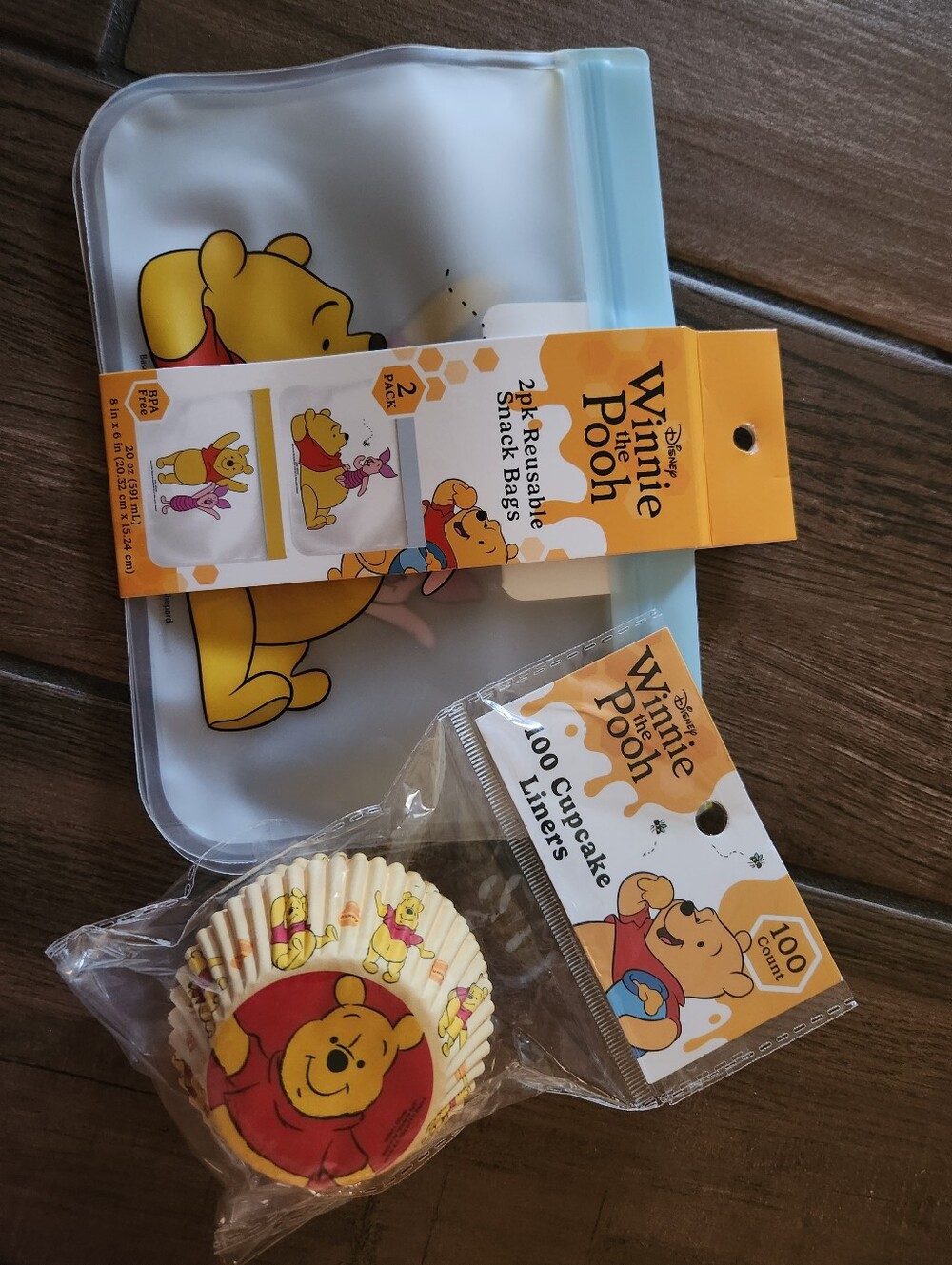 Winnie The Pooh Yellow Reusable Snack Bags & Cupcake Liners